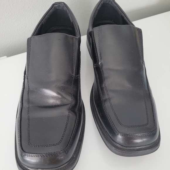 Dexter Men's Black Loafers - Picture 3 of 7